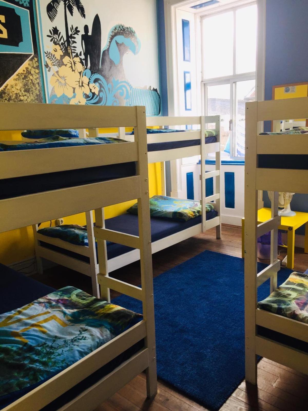 The Paintshop Hostel Фигейра-да-Фош Экстерьер фото